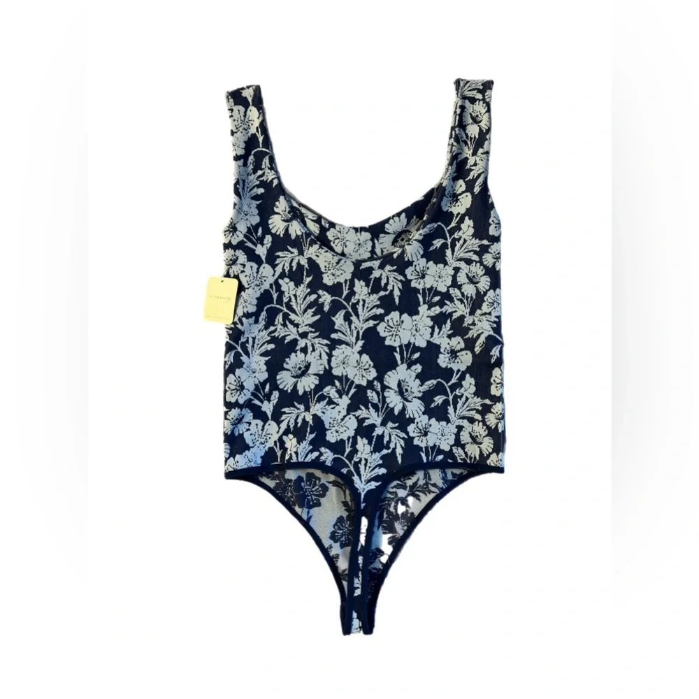Free People Printed Clean Lines Blue Floral Print Sleeveless Bodysuit - Picture 4 of 6